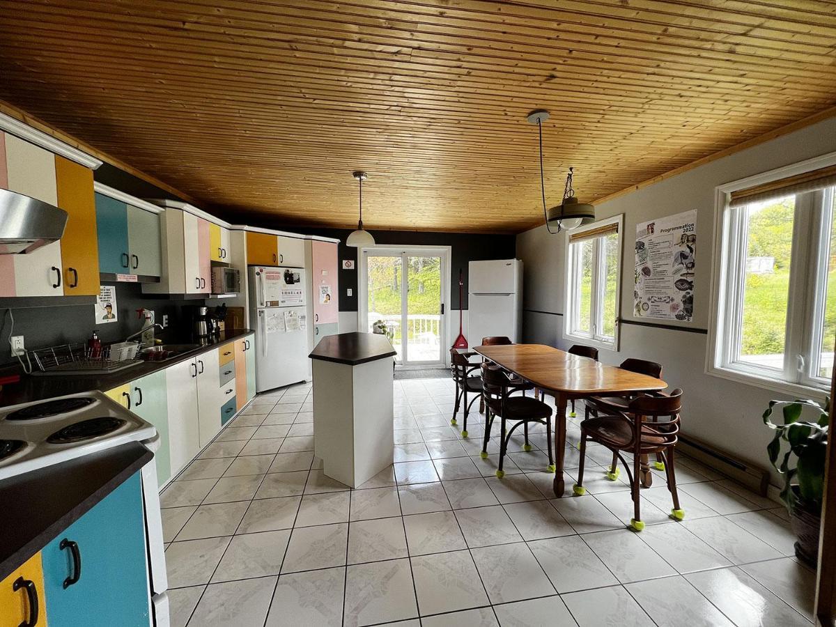 Chill Shack - Auberge Jeunesse Sainte Anne-des-Chênes Zewnętrze zdjęcie